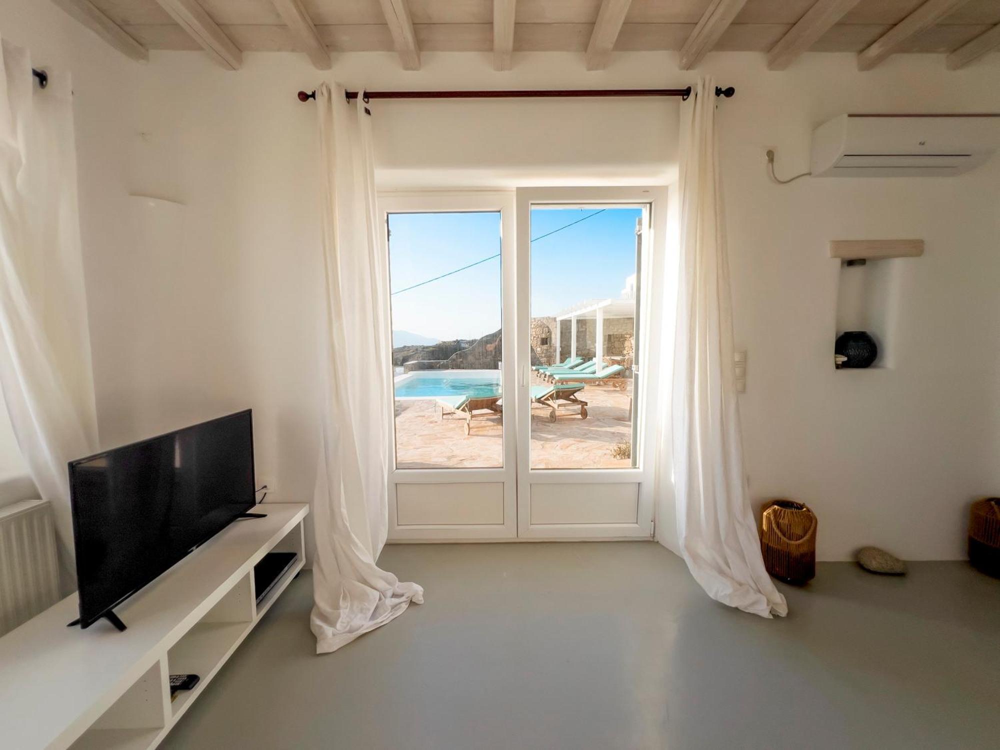 Prive 77 Mykonos Villa